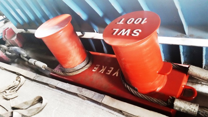 Mooring bollards array